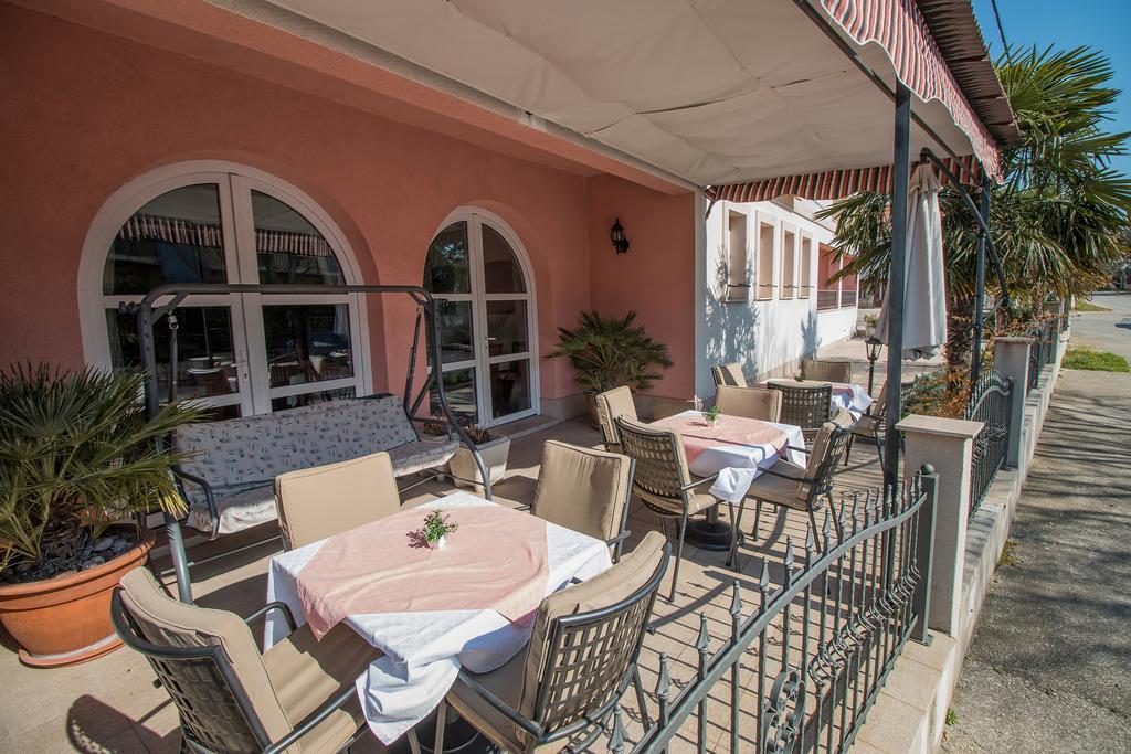 ביוגראד נה מורו Hotel Hygge מראה חיצוני תמונה